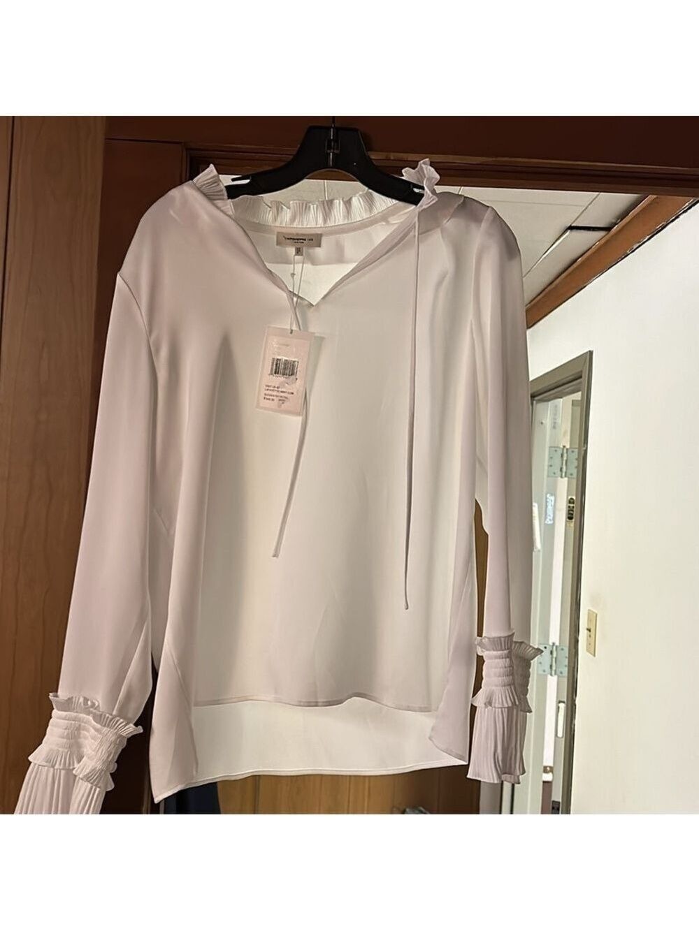 LAFAYETTE 148 New York Roan Ruffle Trim Blouse size medium NWT - Picture 7 of 7